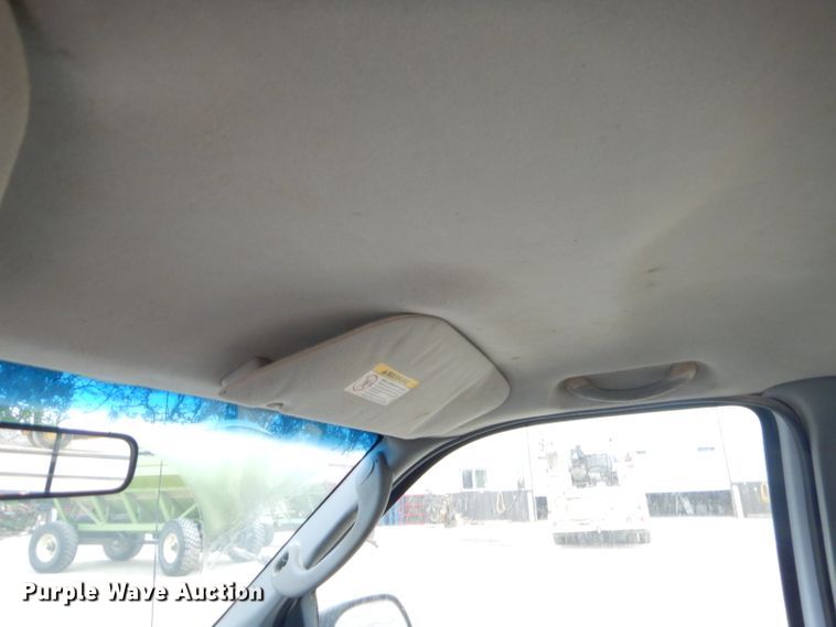 image for item GN9451 2003 Ford F250 Super Duty  pickup truck