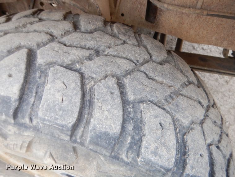 image for item GN9451 2003 Ford F250 Super Duty  pickup truck