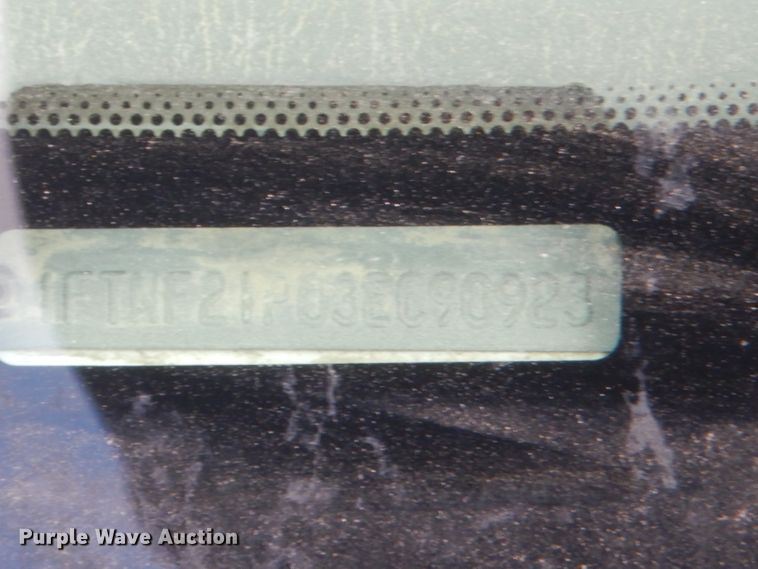 image for item GN9451 2003 Ford F250 Super Duty  pickup truck