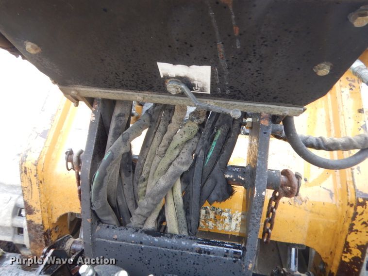 image for item GN9452 2002 Caterpillar BH-30W skid steer backhoe attachment