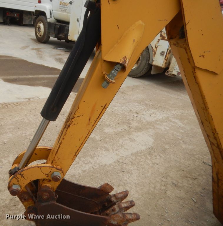 image for item GN9452 2002 Caterpillar BH-30W skid steer backhoe attachment