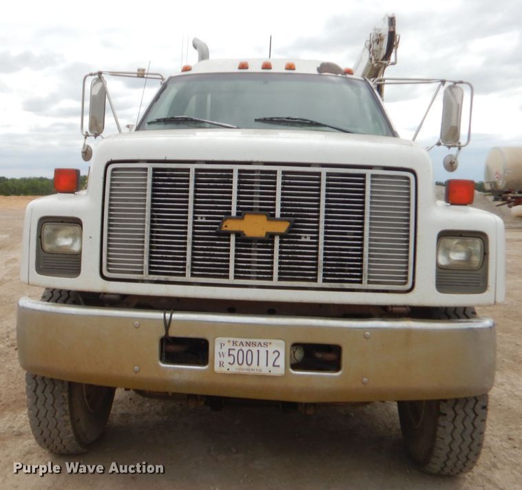 image for item GN9453 1998 Chevrolet C7500  service truck