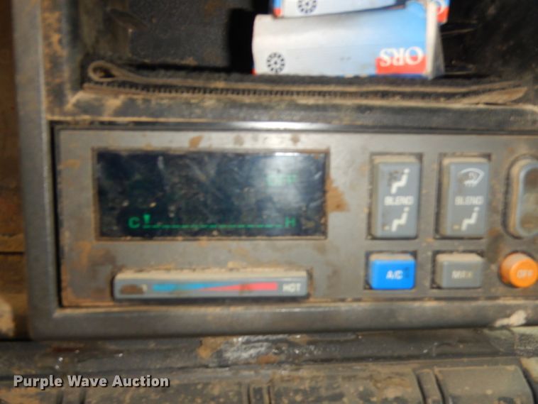 image for item GN9453 1998 Chevrolet C7500  service truck