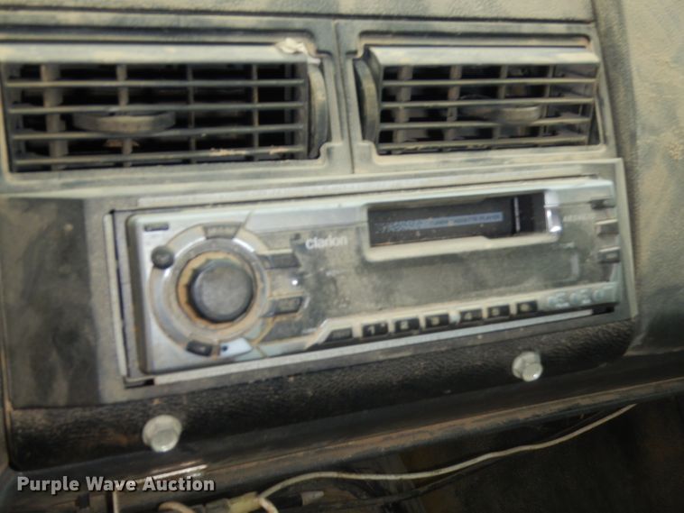 image for item GN9453 1998 Chevrolet C7500  service truck