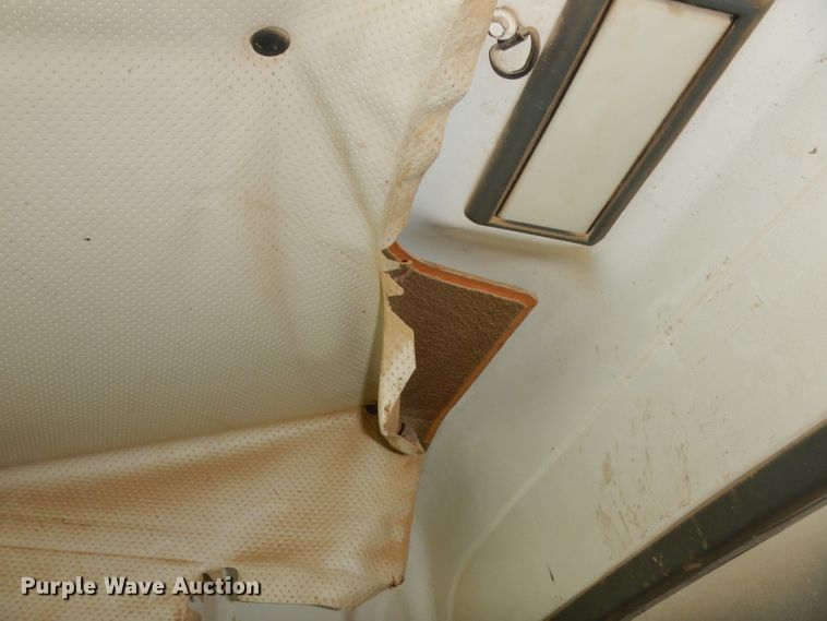 image for item GN9453 1998 Chevrolet C7500  service truck