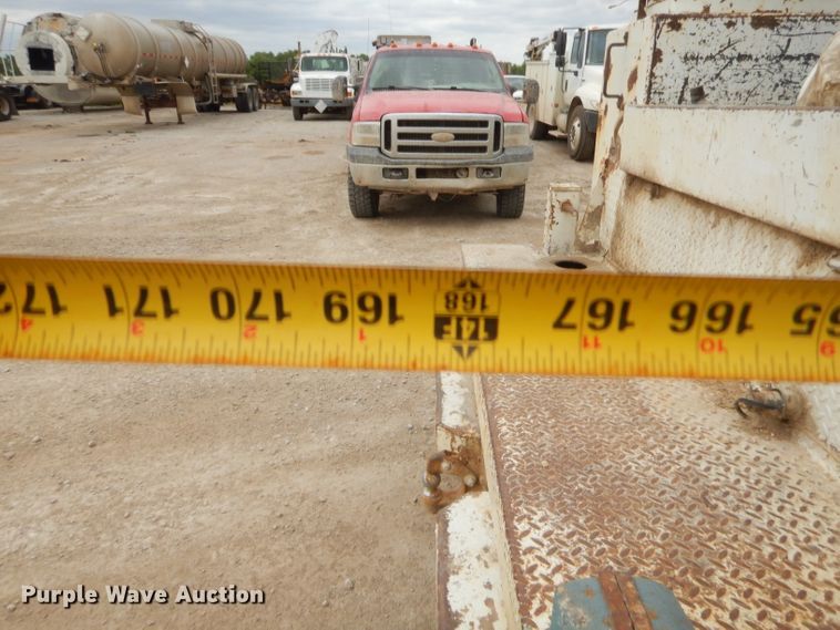 image for item GN9453 1998 Chevrolet C7500  service truck