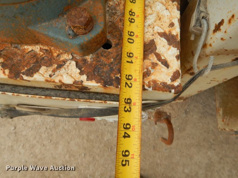 image for item GN9453 1998 Chevrolet C7500  service truck