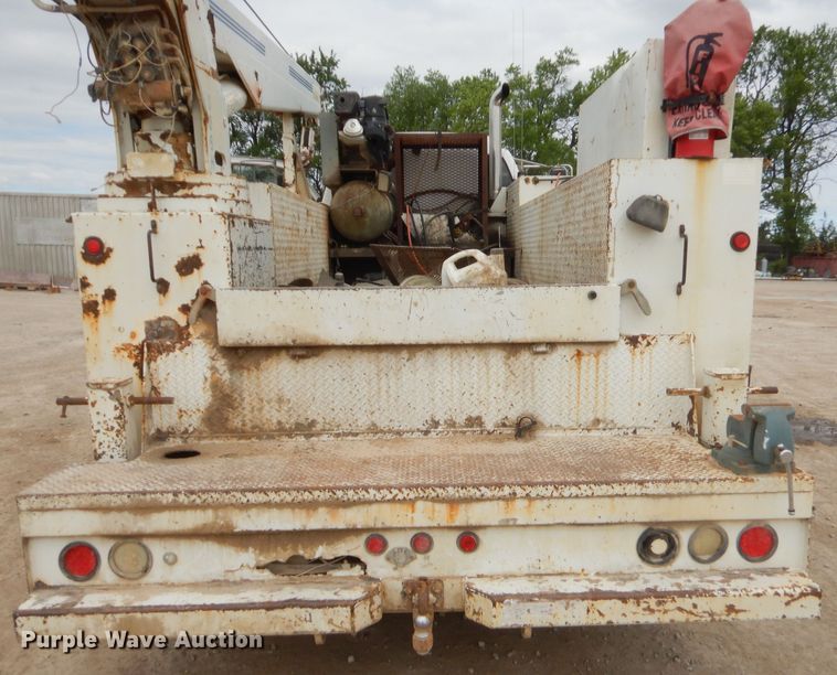 image for item GN9453 1998 Chevrolet C7500  service truck