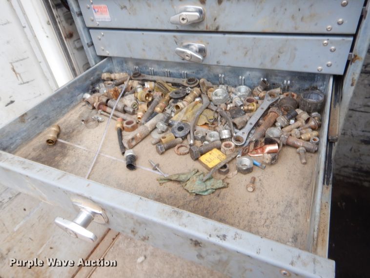 image for item GN9453 1998 Chevrolet C7500  service truck