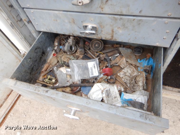 image for item GN9453 1998 Chevrolet C7500  service truck