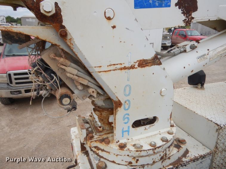 image for item GN9453 1998 Chevrolet C7500  service truck