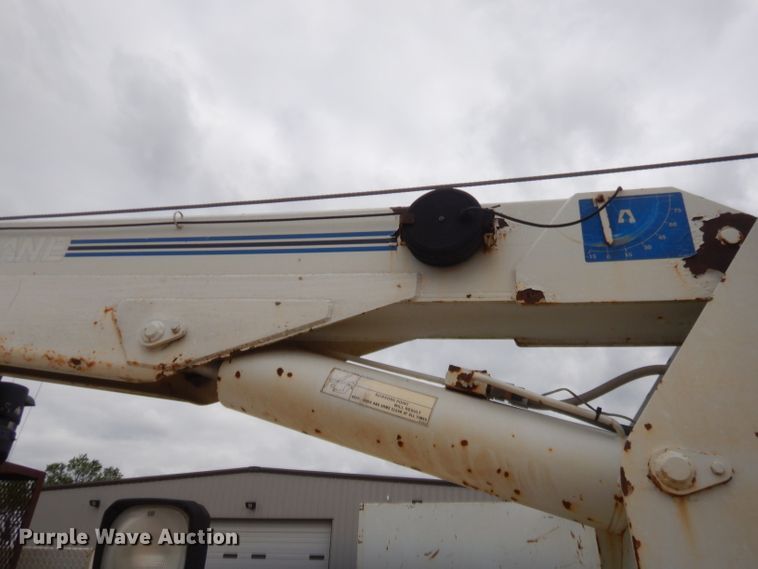 image for item GN9453 1998 Chevrolet C7500  service truck