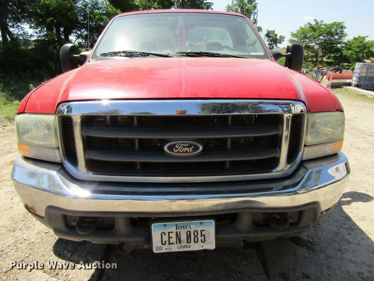 image for item GQ9024 2004 Ford F250 Super Duty  pickup truck