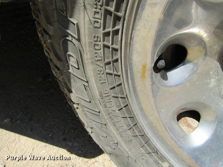 image for item GQ9024 2004 Ford F250 Super Duty  pickup truck