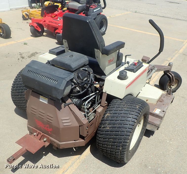 image for item GR9215 Grasshopper 225 ZTR lawn mower