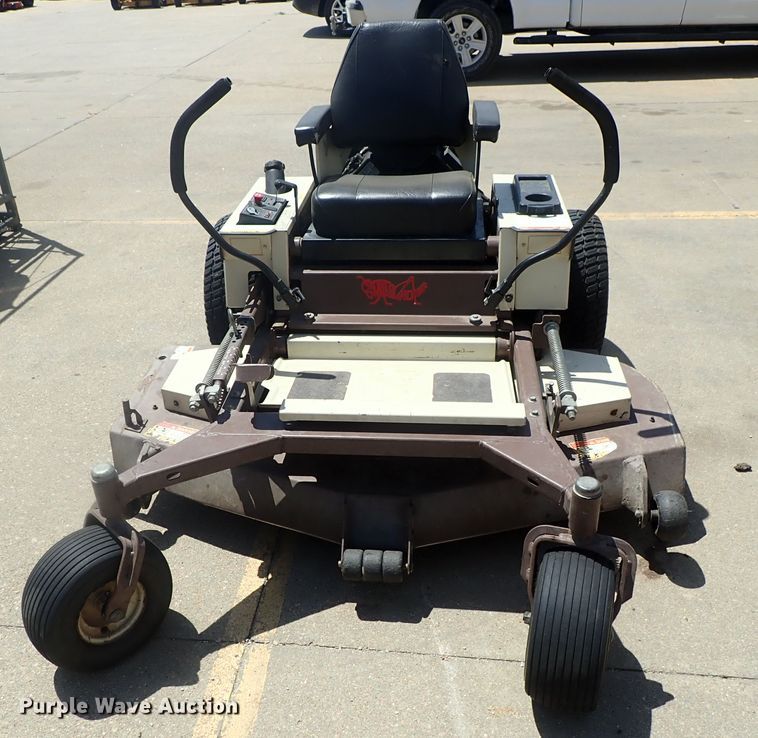 image for item GR9215 Grasshopper 225 ZTR lawn mower