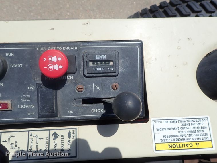 image for item GR9215 Grasshopper 225 ZTR lawn mower