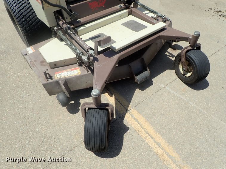 image for item GR9215 Grasshopper 225 ZTR lawn mower