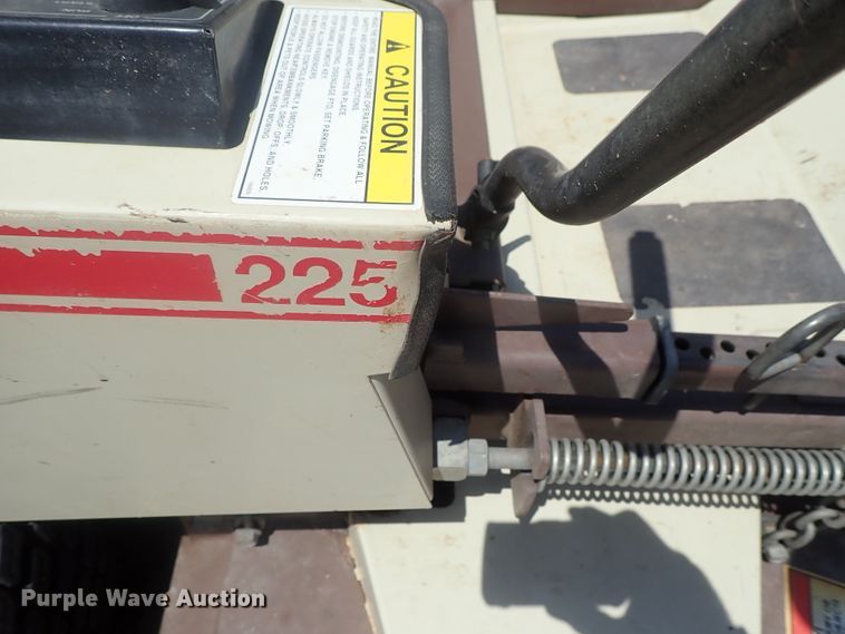 image for item GR9215 Grasshopper 225 ZTR lawn mower