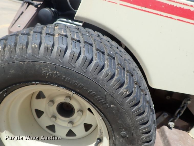 image for item GR9215 Grasshopper 225 ZTR lawn mower