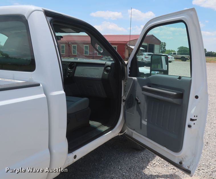 image for item GS9971 2011 Ford F250 Super Duty XL  pickup truck