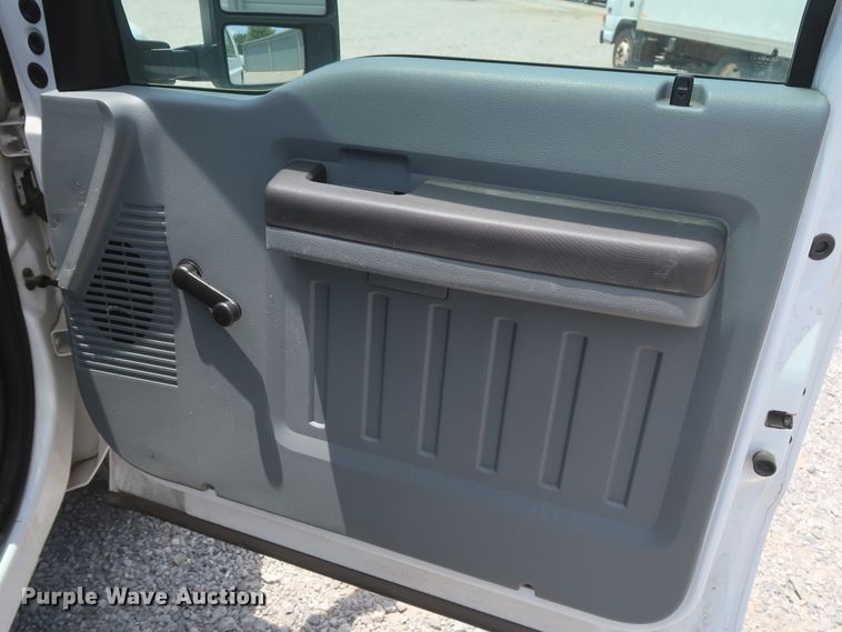 image for item GS9971 2011 Ford F250 Super Duty XL  pickup truck