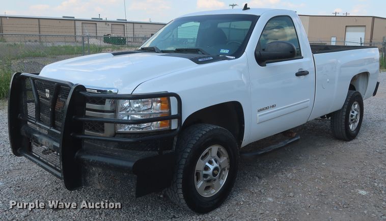 image for item GS9977 2013 Chevrolet Silverado 2500HD LT  pickup truck