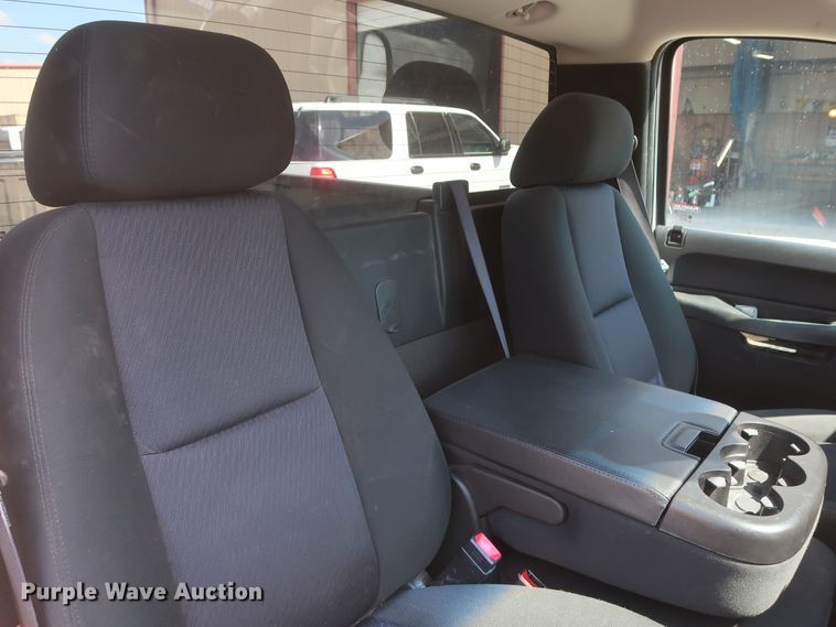 image for item GS9977 2013 Chevrolet Silverado 2500HD LT  pickup truck