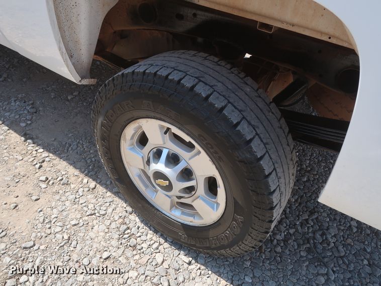 image for item GS9977 2013 Chevrolet Silverado 2500HD LT  pickup truck