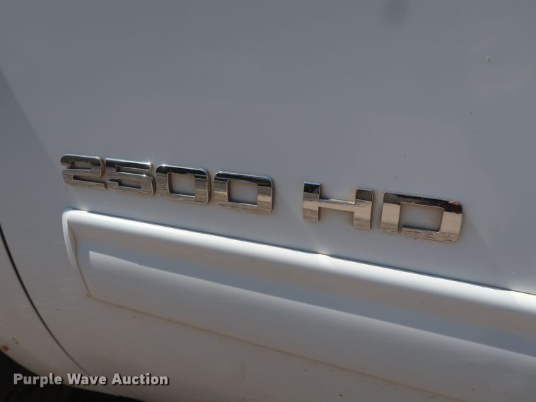 image for item GS9977 2013 Chevrolet Silverado 2500HD LT  pickup truck