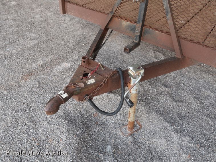 image for item GS9980 1999 L&M utility trailer