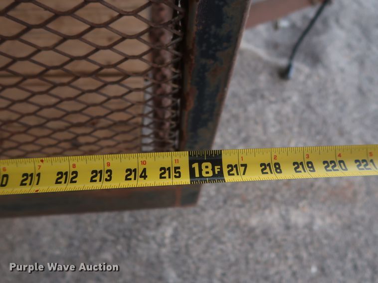 image for item GS9980 1999 L&M utility trailer