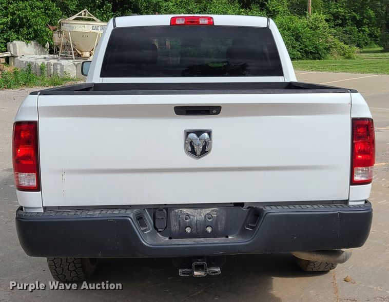 image for item GT9074 2013 Dodge Ram 1500  Quad Cab pickup truck