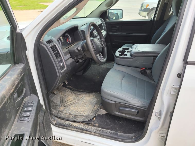 image for item GT9074 2013 Dodge Ram 1500  Quad Cab pickup truck