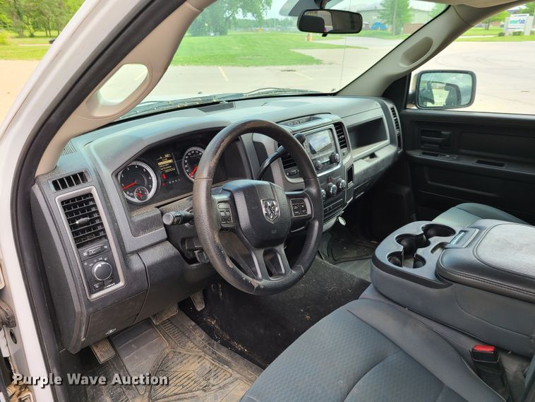 image for item GT9074 2013 Dodge Ram 1500  Quad Cab pickup truck