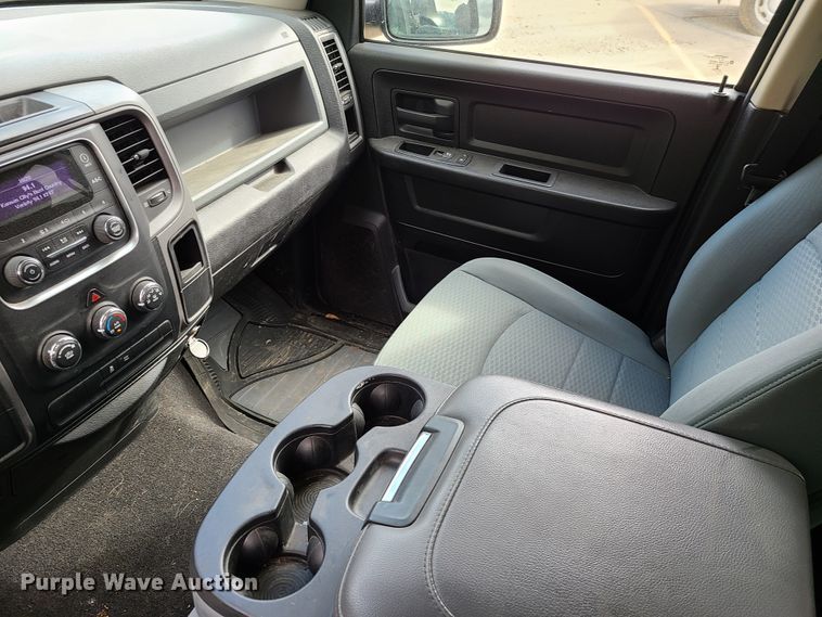 image for item GT9074 2013 Dodge Ram 1500  Quad Cab pickup truck