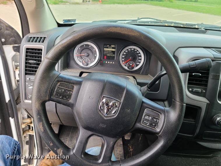 image for item GT9074 2013 Dodge Ram 1500  Quad Cab pickup truck