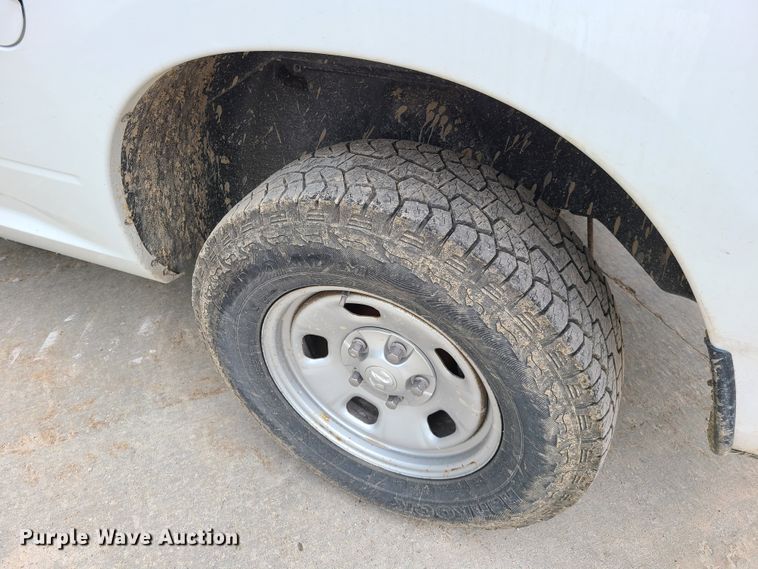 image for item GT9074 2013 Dodge Ram 1500  Quad Cab pickup truck