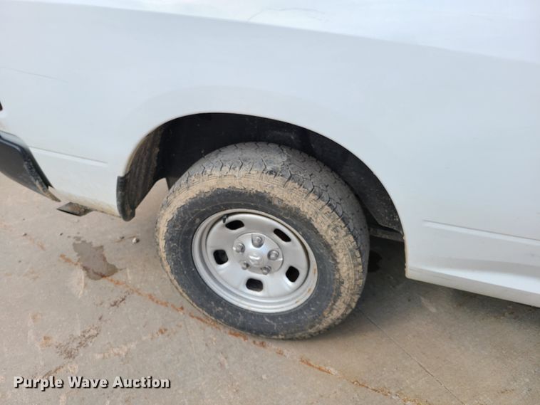 image for item GT9074 2013 Dodge Ram 1500  Quad Cab pickup truck