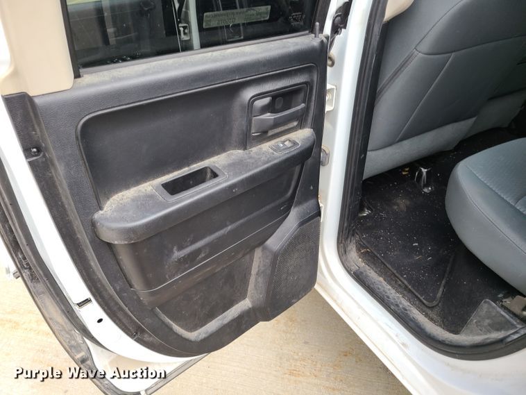 image for item GT9075 2014 Dodge Ram 1500  Quad Cab pickup truck