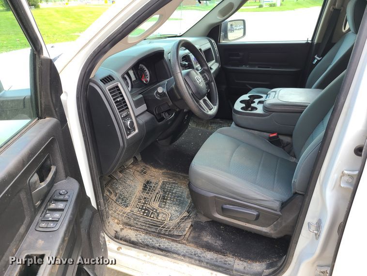 image for item GT9075 2014 Dodge Ram 1500  Quad Cab pickup truck