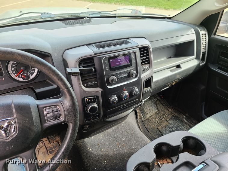 image for item GT9075 2014 Dodge Ram 1500  Quad Cab pickup truck