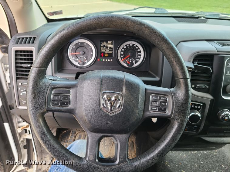 image for item GT9075 2014 Dodge Ram 1500  Quad Cab pickup truck