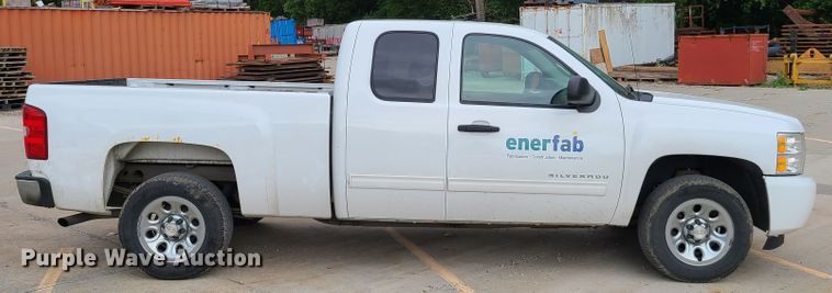 image for item GT9076 2011 Chevrolet Silverado 1500  Ext. Cab pickup truck