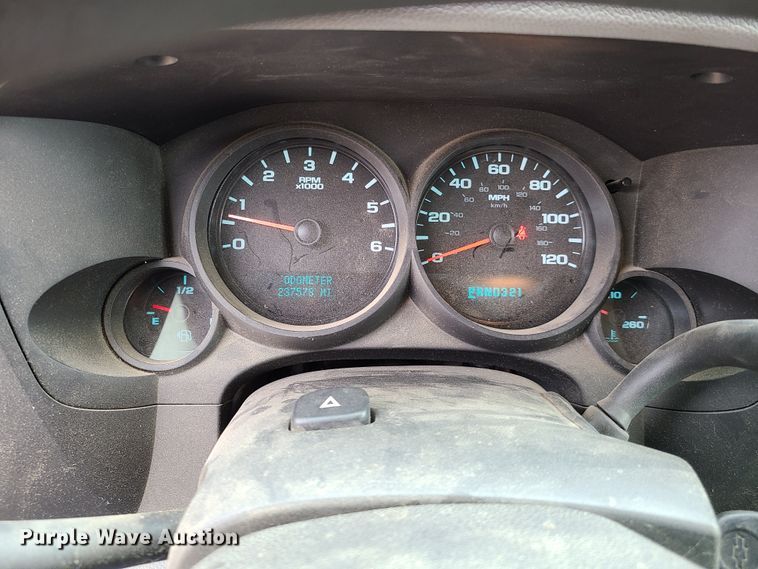 image for item GT9076 2011 Chevrolet Silverado 1500  Ext. Cab pickup truck