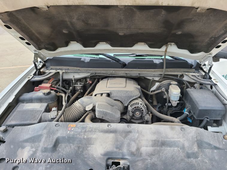 image for item GT9076 2011 Chevrolet Silverado 1500  Ext. Cab pickup truck