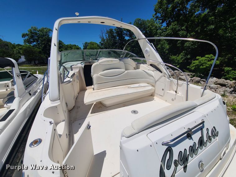 image for item GT9102 2002 Sea Ray Cruiser  boat