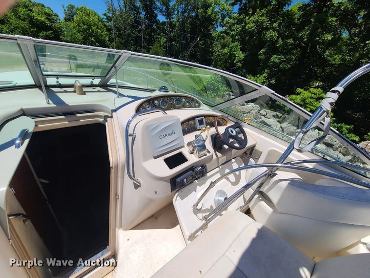 image for item GT9102 2002 Sea Ray Cruiser  boat