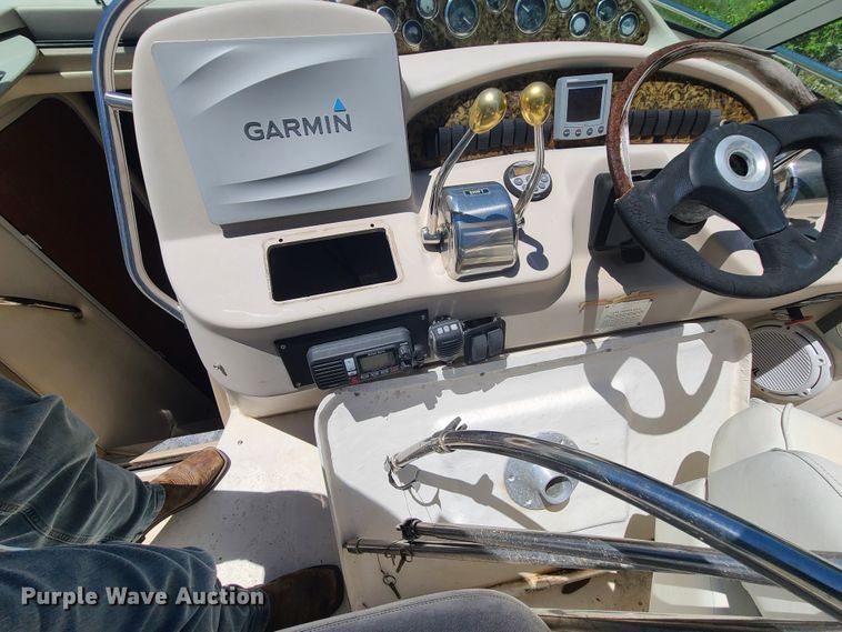 image for item GT9102 2002 Sea Ray Cruiser  boat