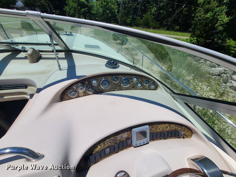 image for item GT9102 2002 Sea Ray Cruiser  boat